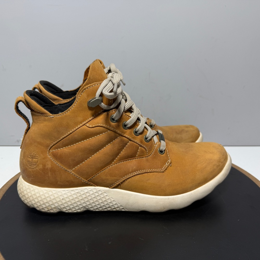 Timberland FlyRoam Waterproof Leather Chukka Boots Men Size 8 Wheat Tan Outdoor